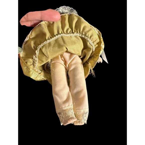 Porcelain Doll "Love" Gorham Collection 8 Inch The Gifts of Friendship Dolls - Picture 8 of 8